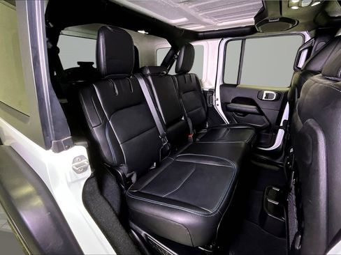 Used 2022 Jeep Wrangler Unlimited Rubicon 4xe w/ Cold Weather Group image 25