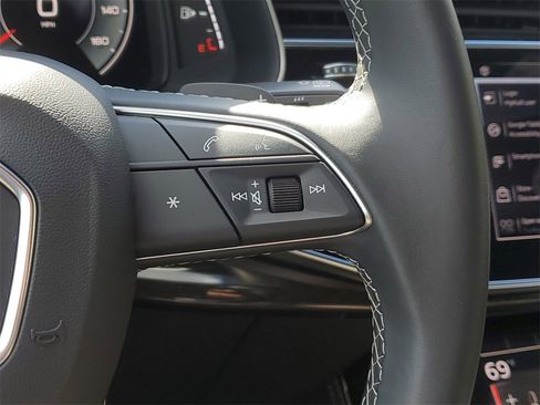 Certified 2025 Audi Q7 3.0T Premium Plus w/ Premium Plus Package image 10