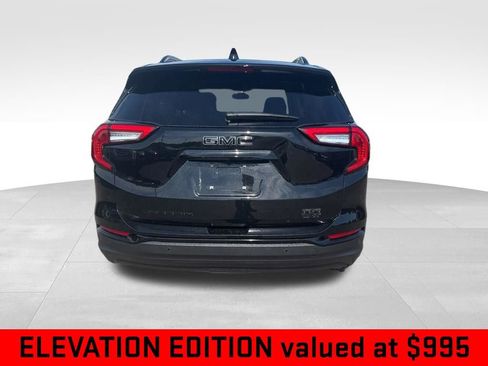 Certified 2023 GMC Terrain SLE w/ Driver Convenience Package FWD image 4