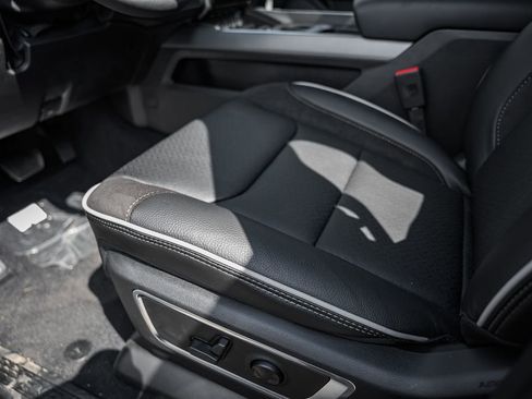 New 2026 RAM 1500 Laramie w/ Night Edition image 34