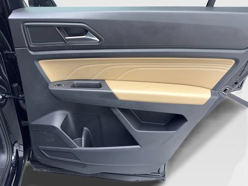 Used 2023 Volkswagen Atlas Cross Sport SE w/ Panoramic Sunroof Package FWD image 42
