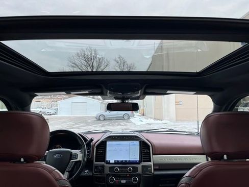 Used 2022 Ford F250 Platinum w/ FX4 Off-Road Package image 29