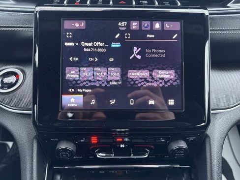 Certified 2025 Jeep Grand Cherokee Laredo w/ Luxury Tech Group I image 19