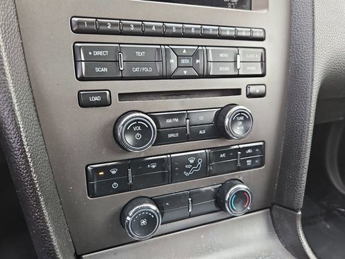 Used 2013 Ford Mustang Coupe image 17