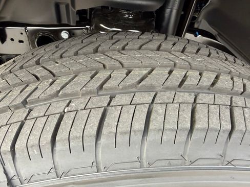 New 2026 Jeep Gladiator Sport image 28