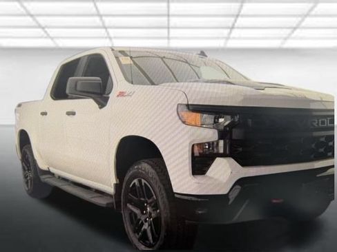 Used 2024 Chevrolet Silverado 1500 Custom Trail Boss AWD/4WD image 1