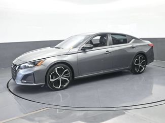 Used 2024 Nissan Altima 2.5 SR FWD video 2