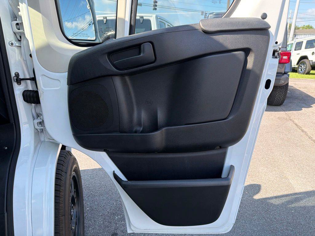Used 2014 RAM ProMaster 2500 w/ Interior Convenience Group FWD image 36