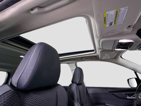 Used 2022 Subaru Forester Premium AWD/4WD image 18