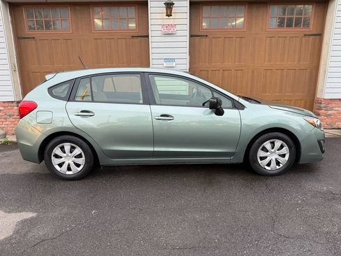 Used 2016 Subaru Impreza 2.0i AWD/4WD image 2