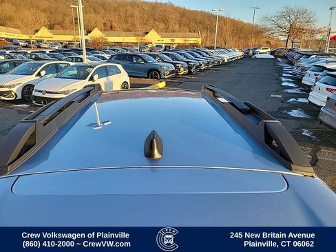 Used 2023 Subaru Outback Premium image 31