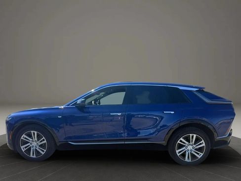 Used 2024 Cadillac Lyriq Tech AWD/4WD image 8