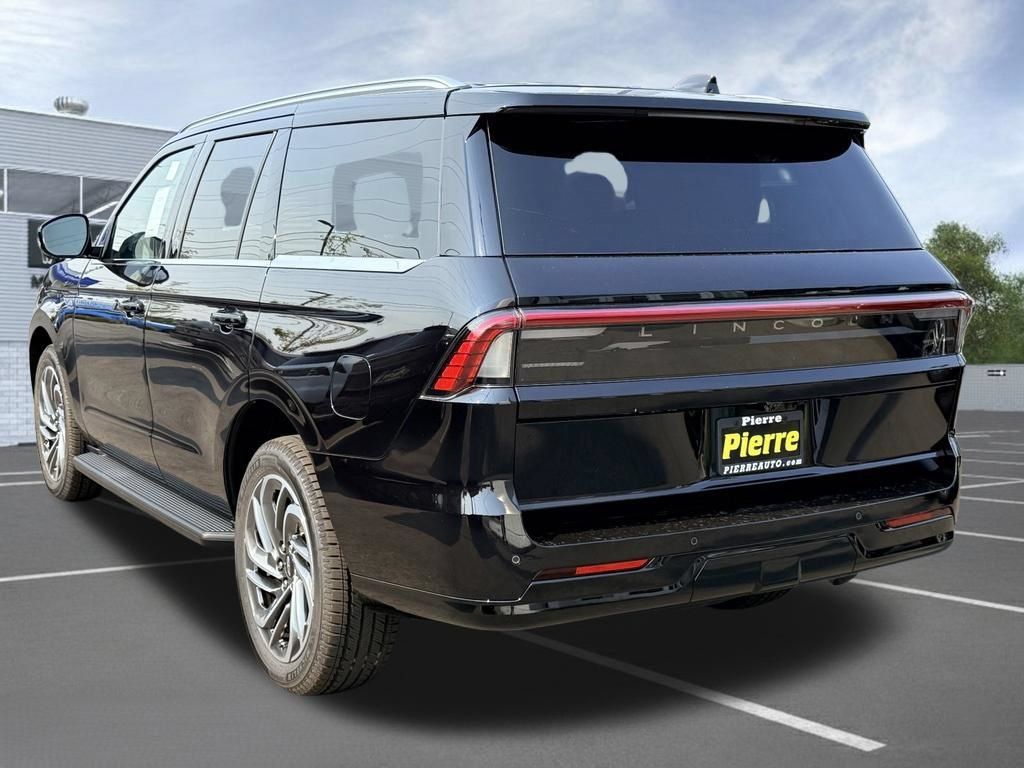 New 2027 Lincoln Navigator Premiere AWD/4WD image 8