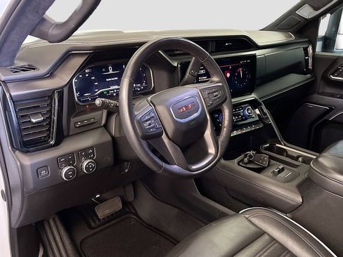 Used 2024 GMC Sierra 2500 AT4X w/ Snow Plow Prep/Camper Package image 9