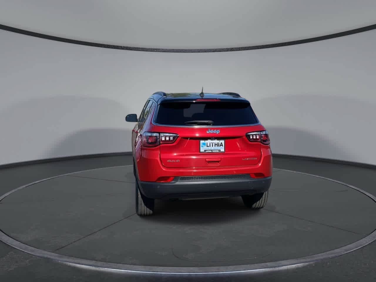 Used 2025 Jeep Compass Limited AWD/4WD image 8