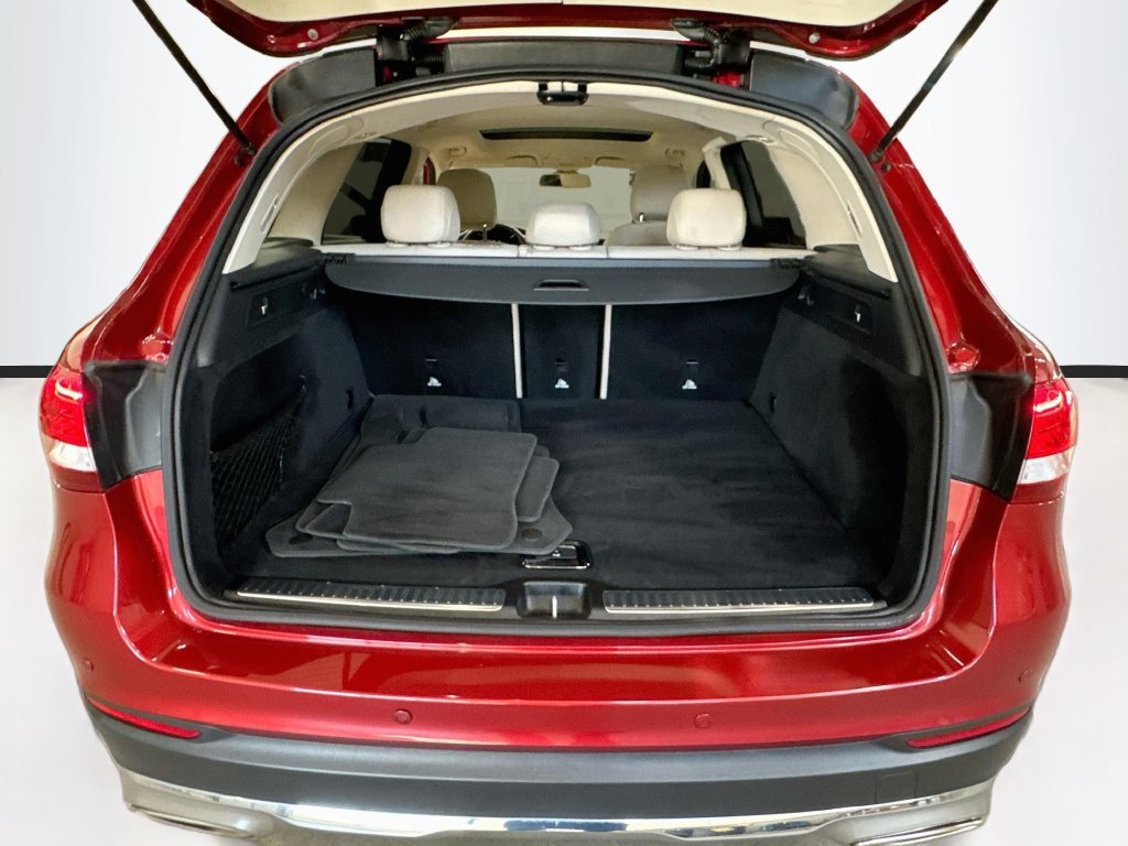 Used 2019 Mercedes-Benz GLC 300 4MATIC image 31