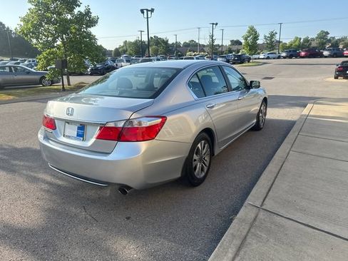Used 2015 Honda Accord LX image 4