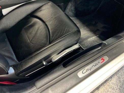 Used 2006 Porsche Cayman S image 24
