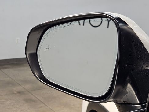 Used 2022 Lexus RX 450h AWD w/ Premium Package image 22