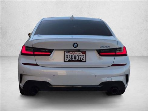 Used 2022 BMW 330i 330i w/ M Sport Package image 7