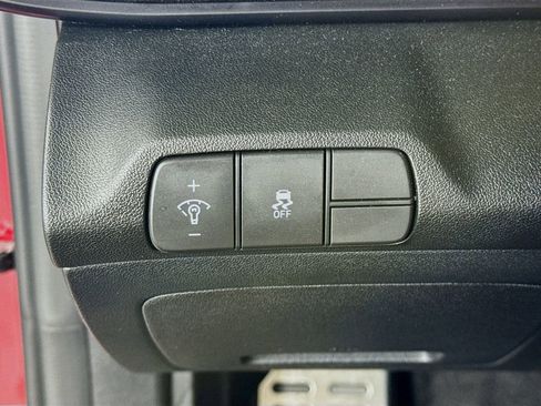 Certified 2025 Hyundai Elantra Sport w/ Cargo Package image 10