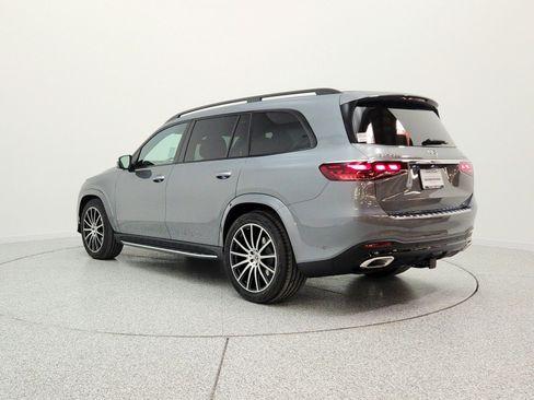 New 2026 Mercedes-Benz GLS 580 4MATIC image 7
