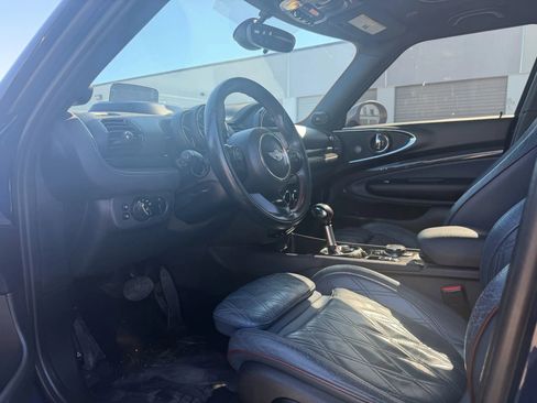 Used 2017 MINI Cooper Clubman S image 8