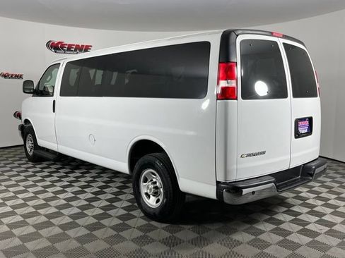 Used 2023 Chevrolet Express 3500 LT w/ LT Preferred Equipment Group RWD image 6