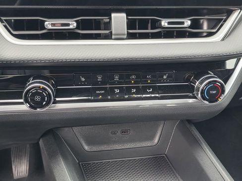 New 2026 Chevrolet Equinox LT FWD image 19
