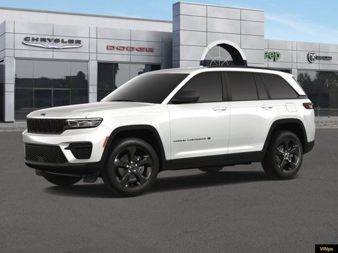 New 2025 Jeep Grand Cherokee Altitude image 2