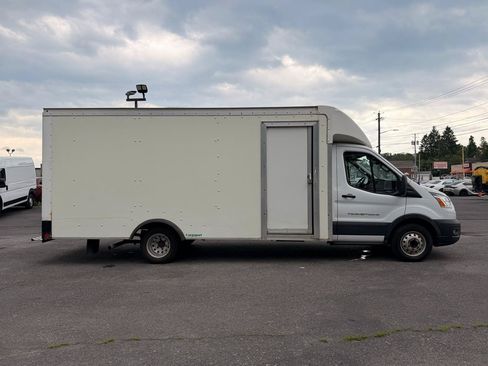 Used 2021 Ford Transit 350 DRW w/ Exterior Upgrade Package RWD image 4