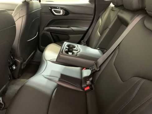 New 2026 Jeep Compass Limited image 5