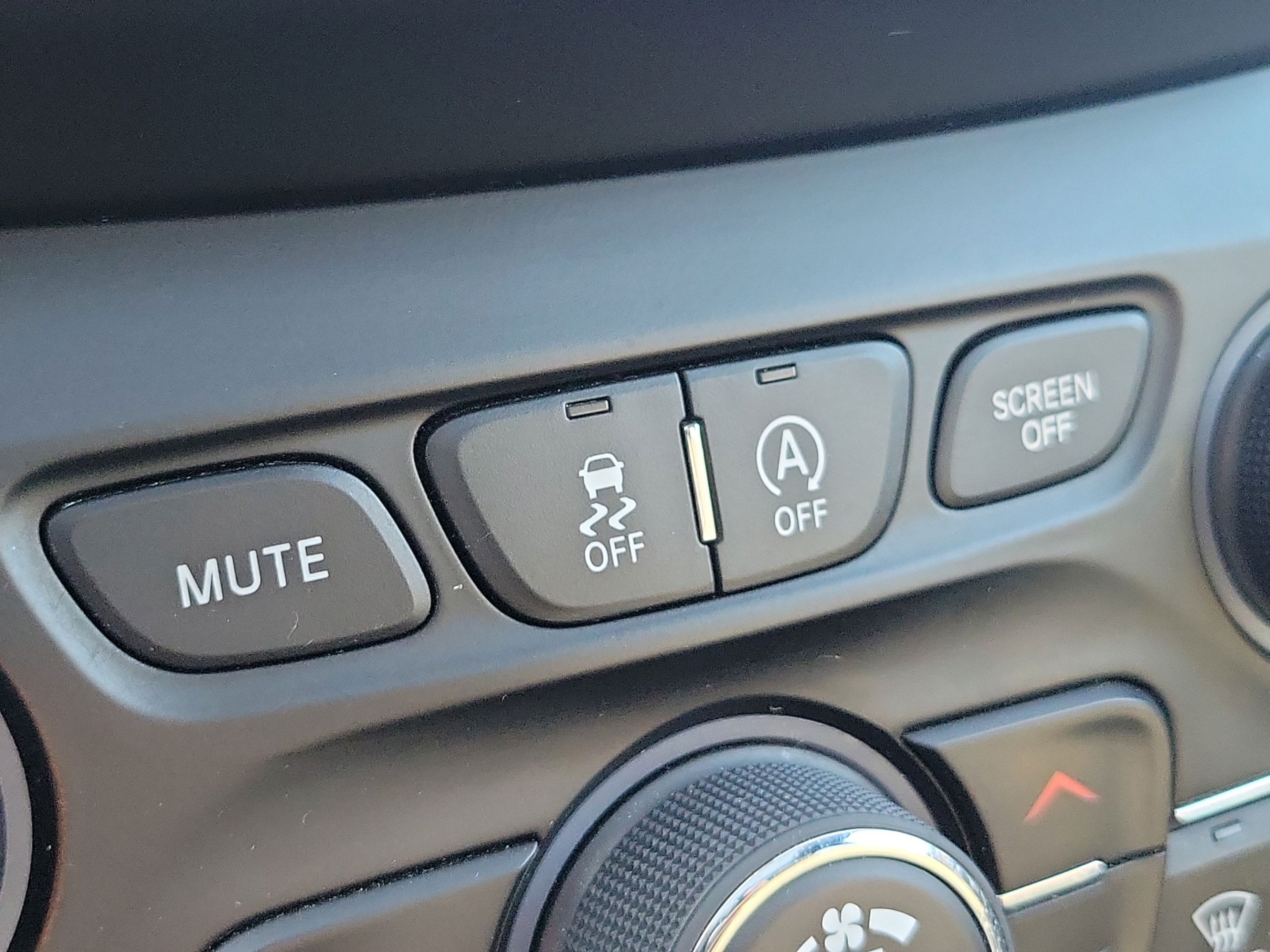 Used 2020 Jeep Cherokee High Altitude AWD/4WD image 30