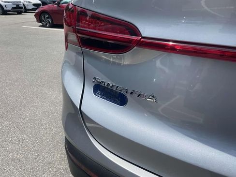 Used 2022 Hyundai Santa Fe SEL image 6