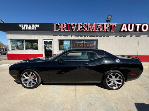 Used 2015 Dodge Challenger SXT Plus image 6