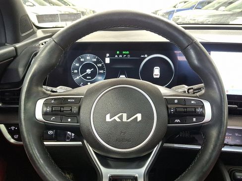Used 2023 Kia Sportage SX image 19
