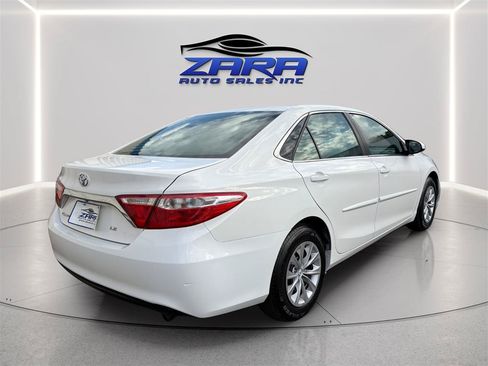 Used 2015 Toyota Camry LE FWD image 7