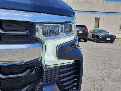 Certified 2022 Chevrolet Silverado 1500 LT AWD/4WD image 9
