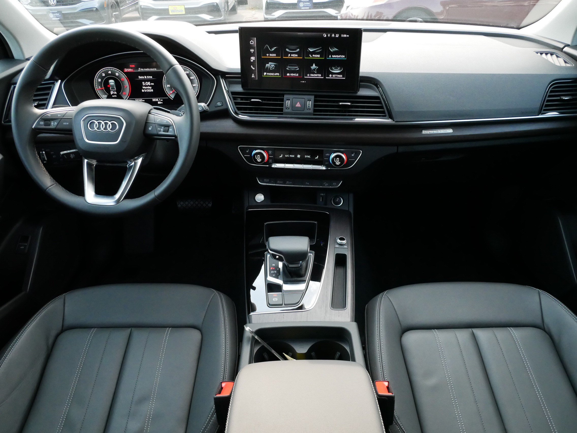 Used 2025 Audi Q5 2.0T Premium w/ Convenience Plus Package AWD/4WD image 10