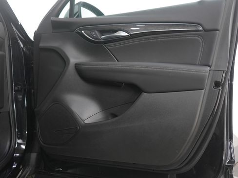 Used 2023 Buick Envision Essence image 9