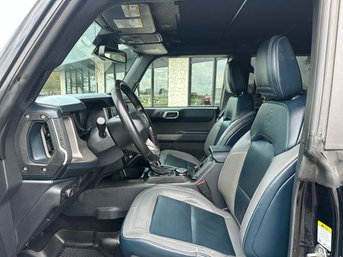 Used 2021 Ford Bronco Outer Banks AWD/4WD image 2