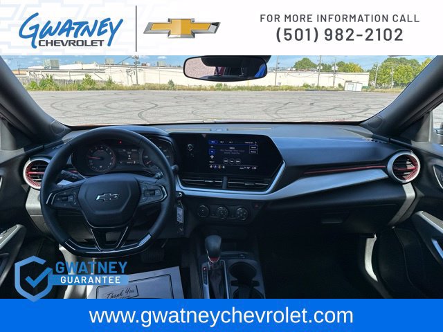 Used 2024 Chevrolet Trax RS w/ Driver Confidence Package FWD image 22