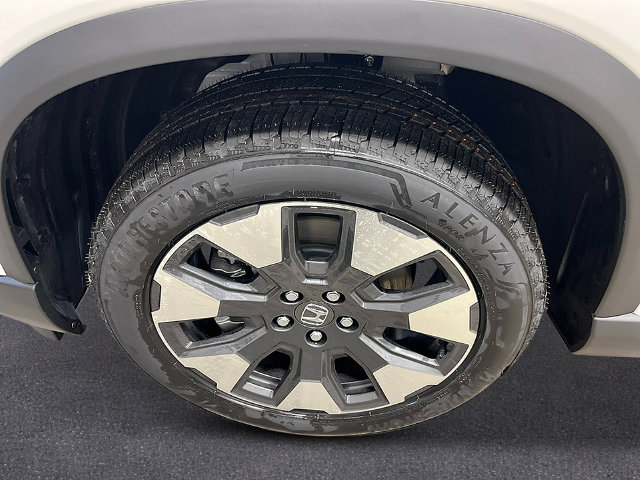 New 2026 Honda Pilot Touring image 11