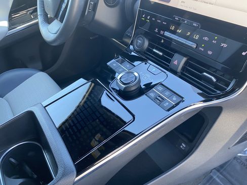 Used 2023 Subaru Solterra AWD image 16