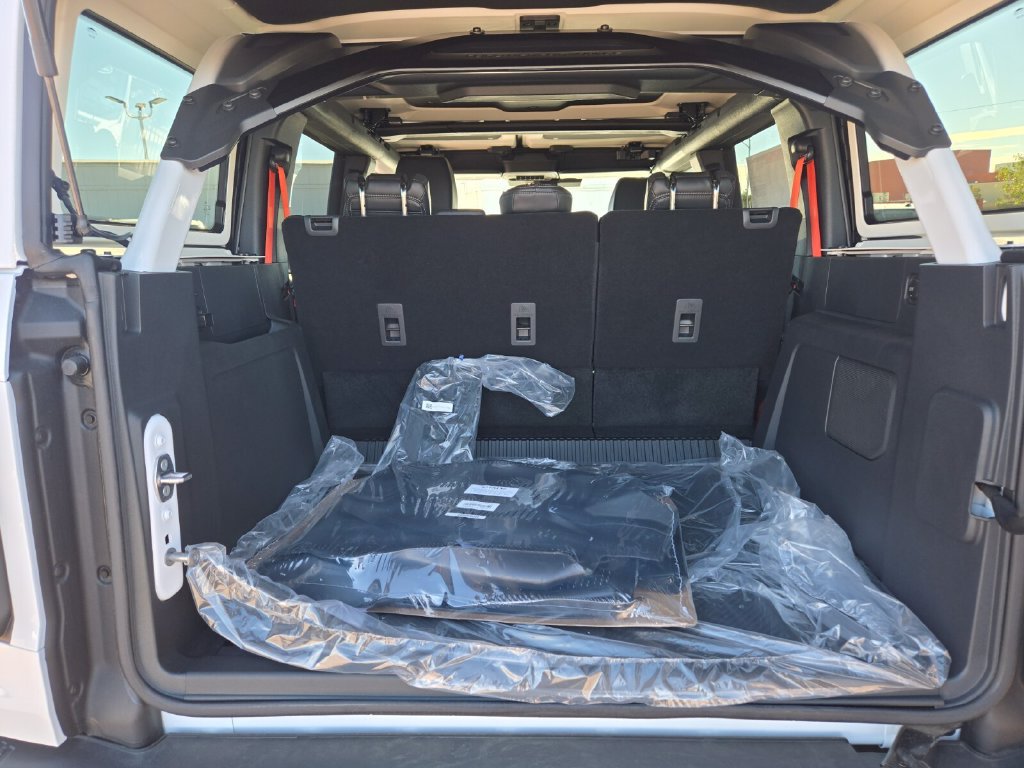 New 2026 Ford Bronco Raptor w/ Interior Carbon Fiber Pack AWD/4WD image 13