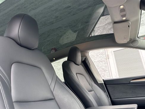 Used 2023 Tesla Model Y Long Range image 16