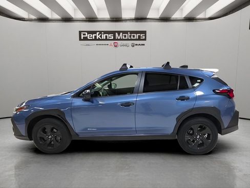 Used 2024 Subaru Crosstrek 2.0i w/ Crosstrek Mirror Package AWD/4WD image 2