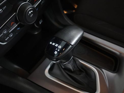 Used 2023 Dodge Charger SXT RWD image 39