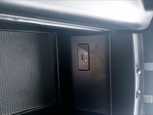 Used 2021 BMW X5 xDrive40i w/ M Sport Package image 32