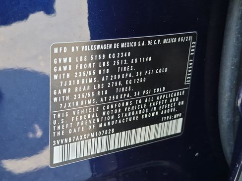 Used 2023 Volkswagen Tiguan SE w/ Panoramic Sunroof Package FWD image 35